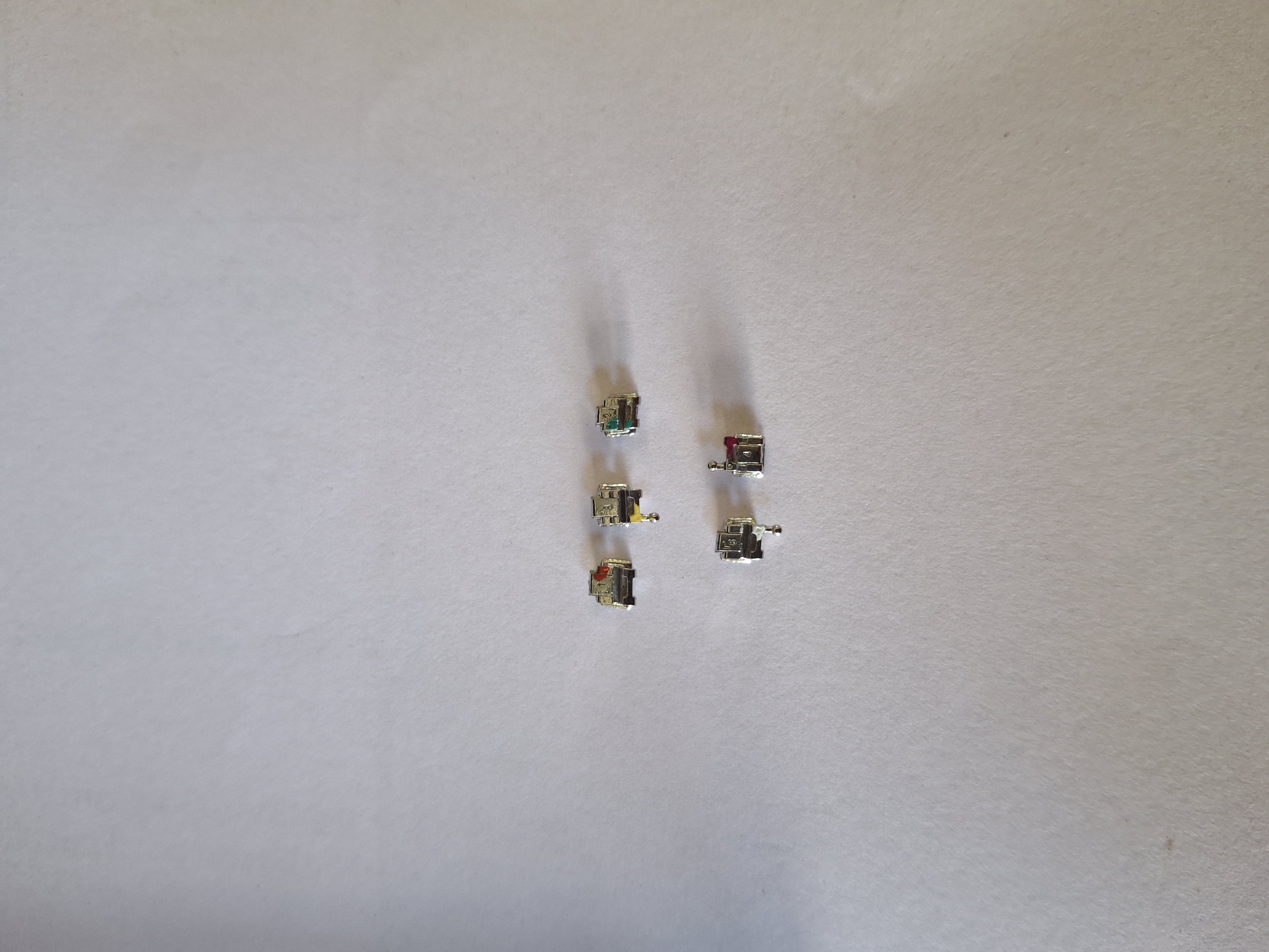 Self -Ligating Metal Brackets