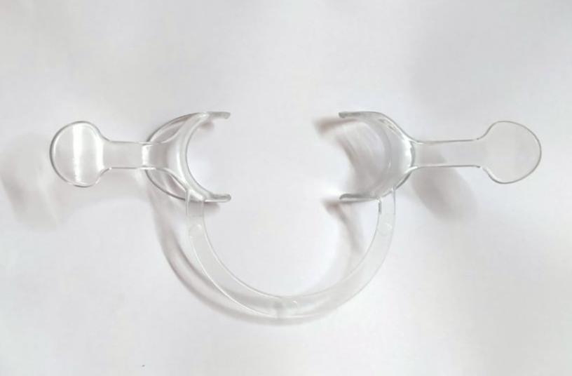 Orthodontic Cheek Retractors